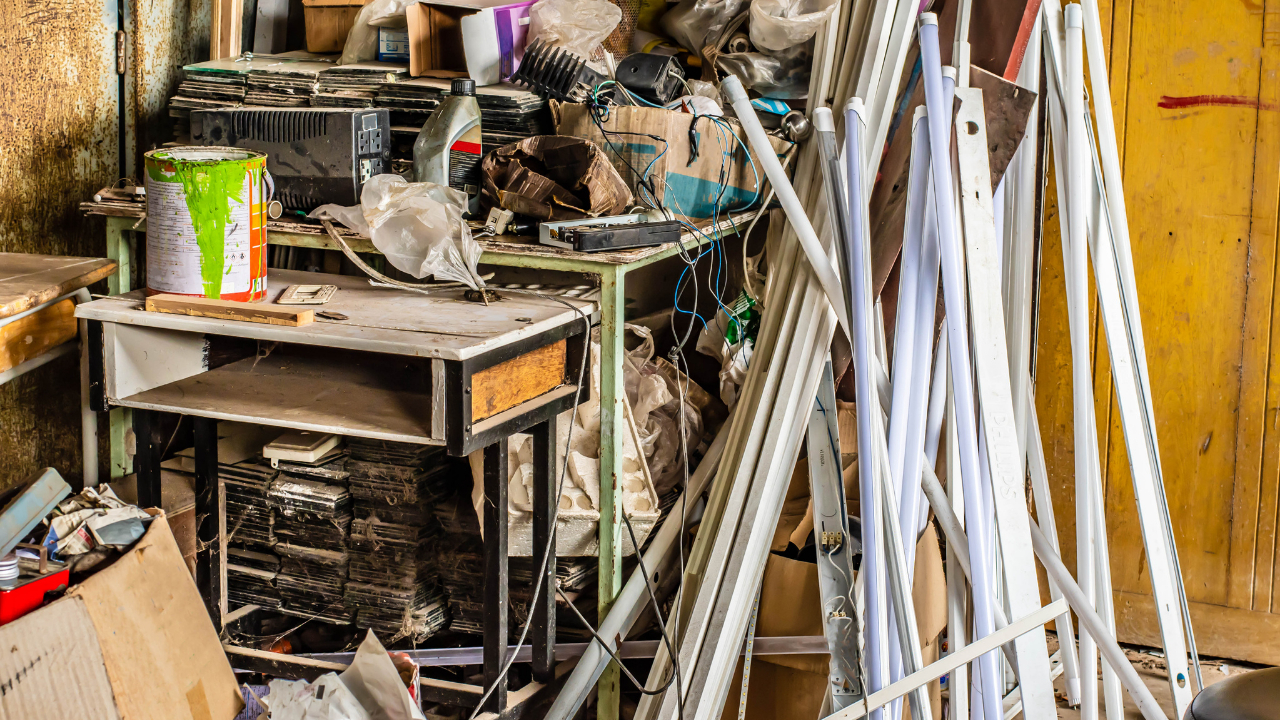 How Same-Day Junk Removal Services Work: A Simple and Clear Guide how same day junk removal services work a simple and clear guid