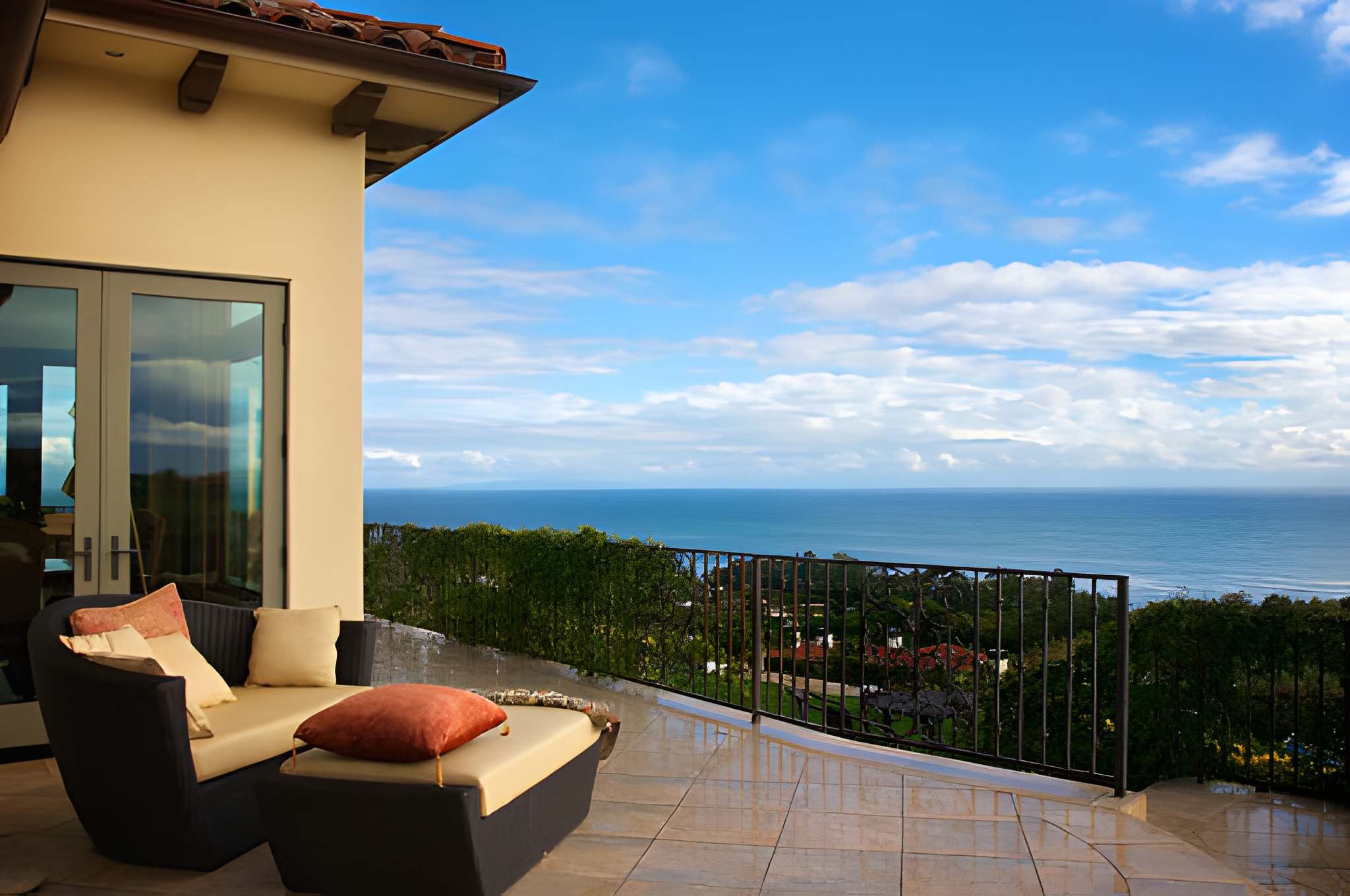 Top 10 Things to Check Before Booking a Vacation Rental in LA steptodown.com534797